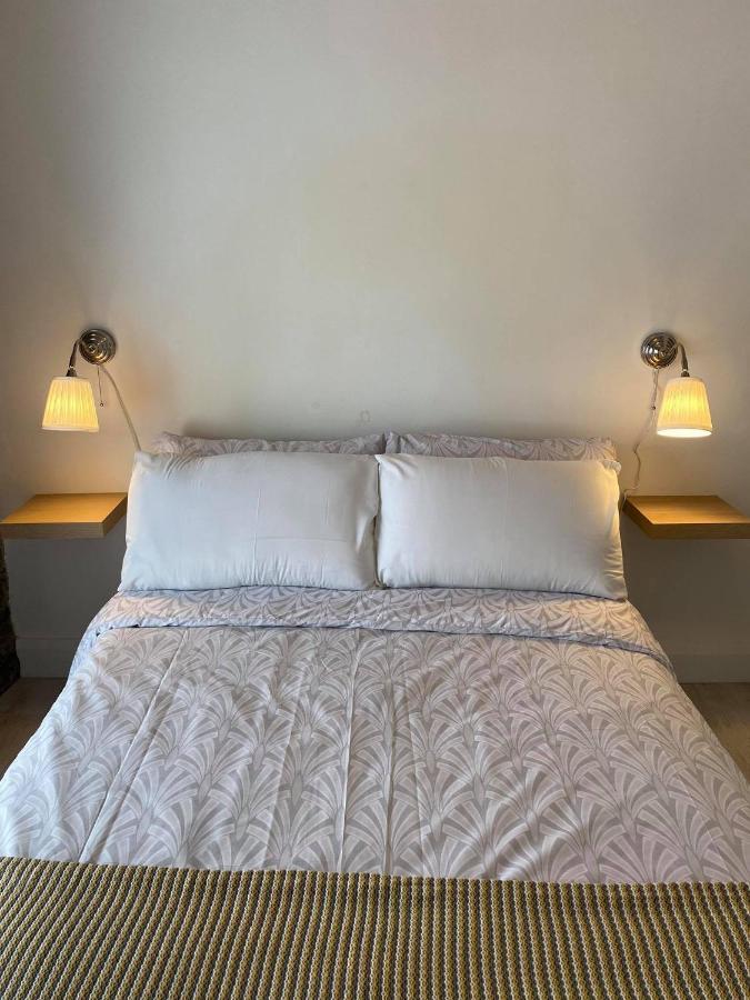 Room 2 Camp Street B&B & Self Catering Oughterard Exterior photo